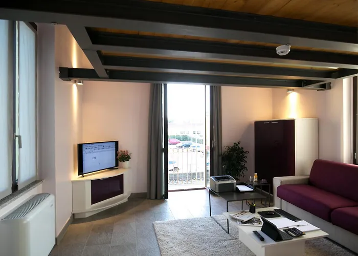 Versoverde Hotel Alzaia Naviglio Grande