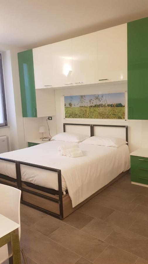 Versoverde Alzaia Naviglio Grande Milán