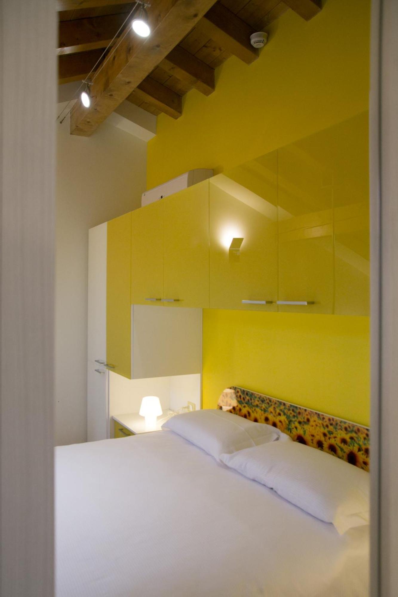 Apartahotel Versoverde Alzaia Naviglio Grande