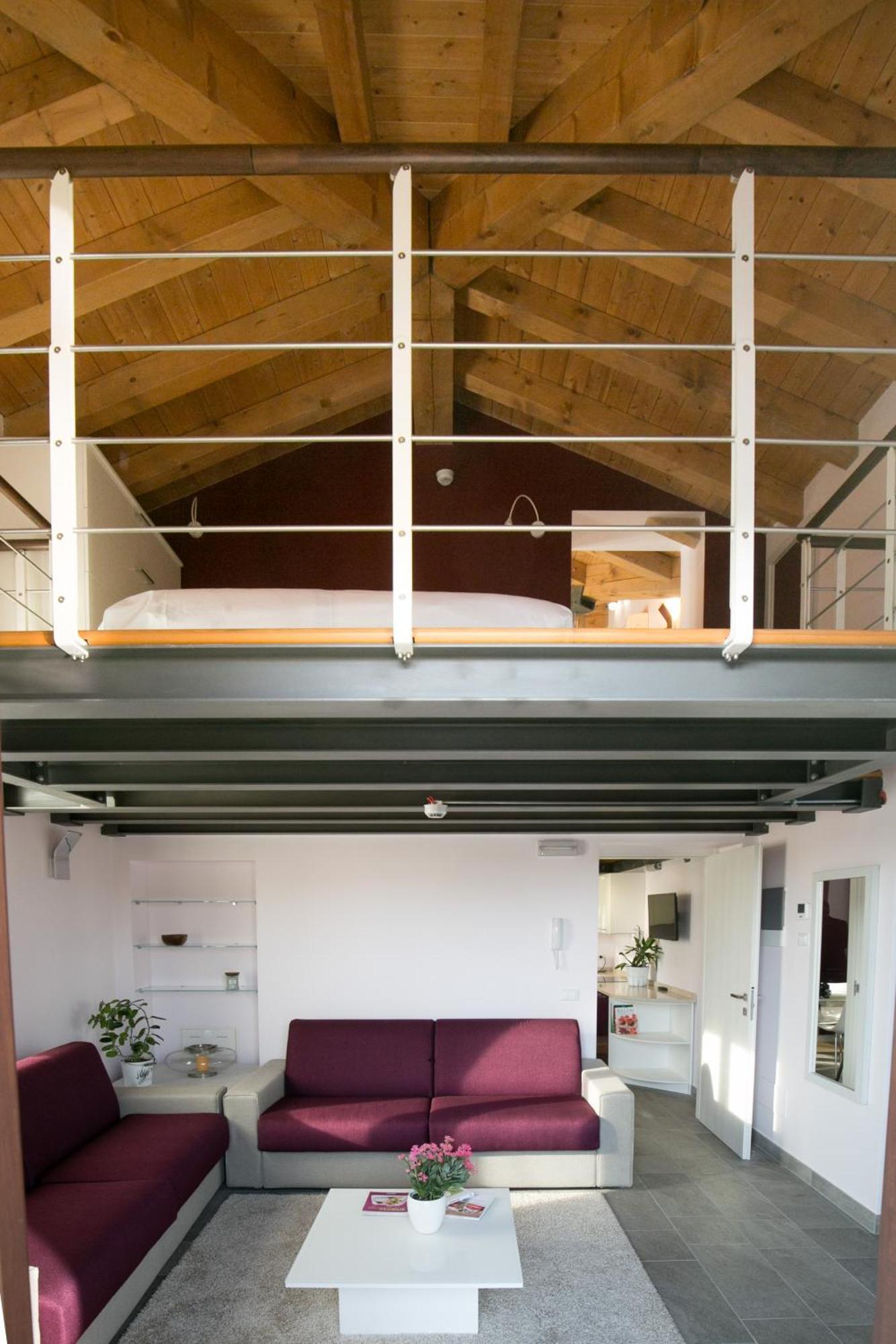 Apartahotel Versoverde Alzaia Naviglio Grande 2*