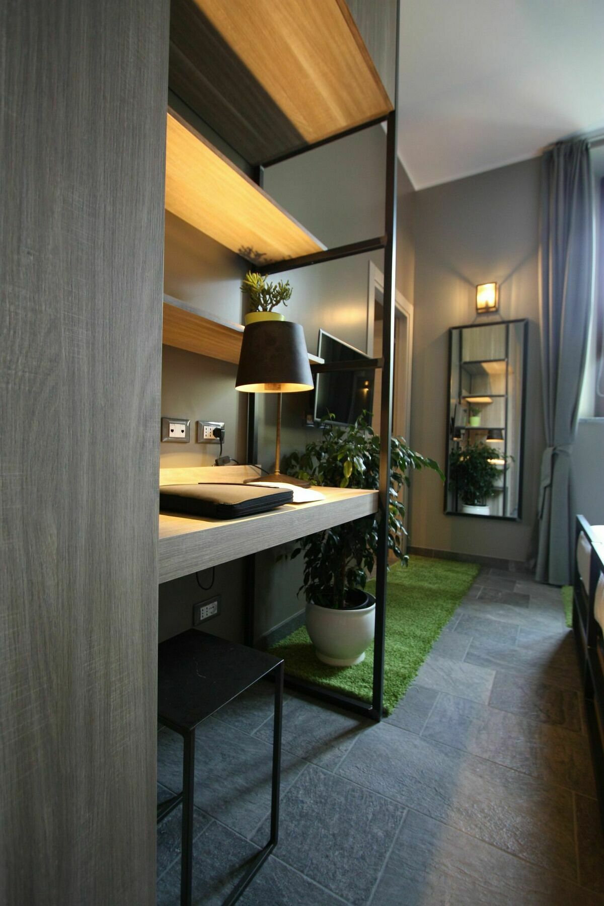 Apartahotel Versoverde Alzaia Naviglio Grande 2*